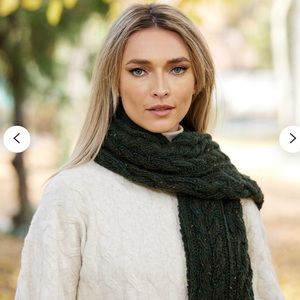 ‼️Carraig donn Scarf 100% New wool‼️
